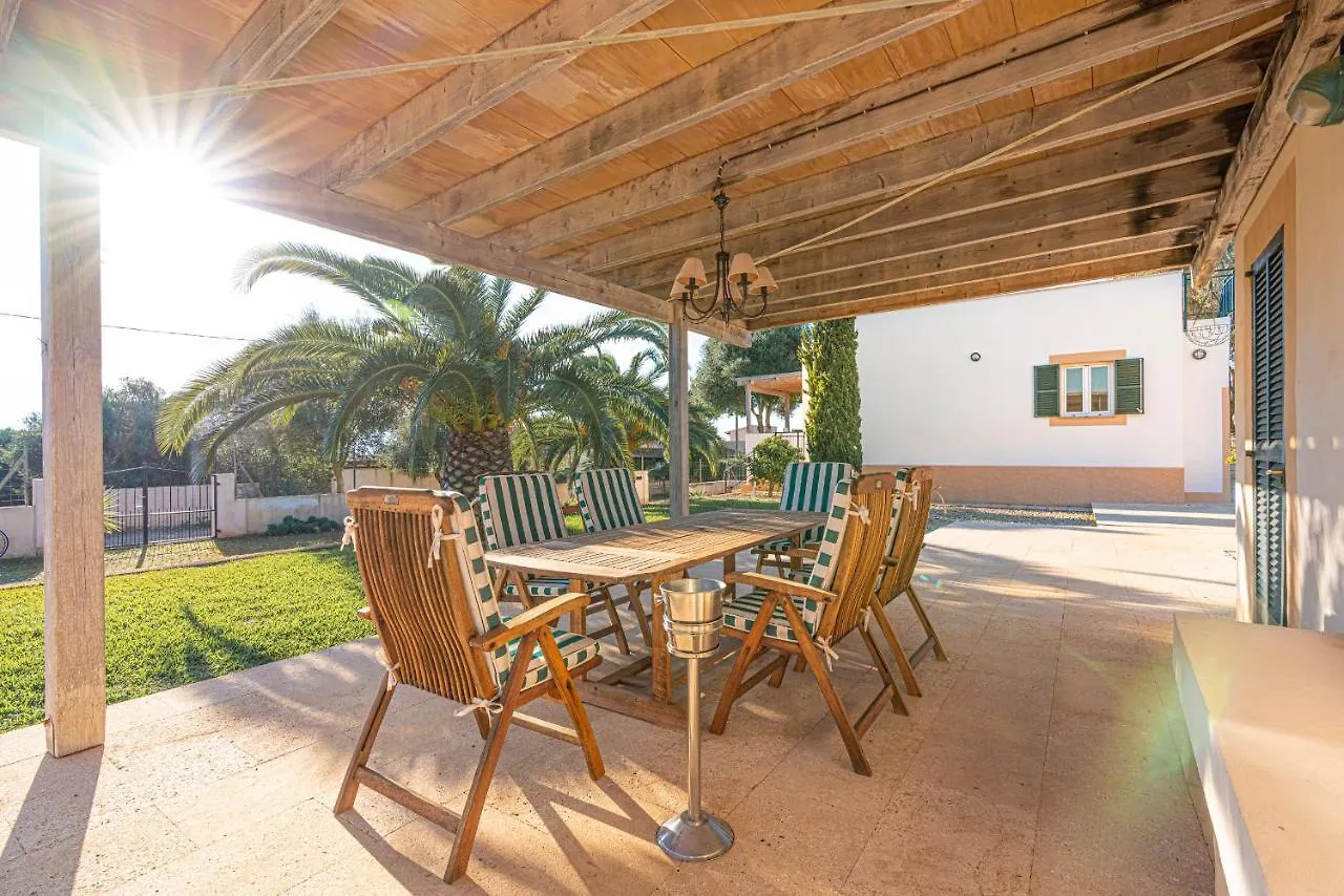 Villa La Pleta Llombarts 0*,